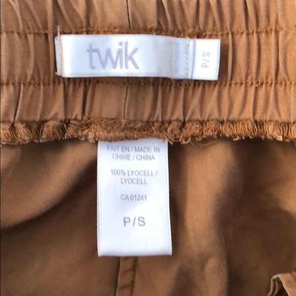 Twik Cargo Joggers - Picture 3 of 7